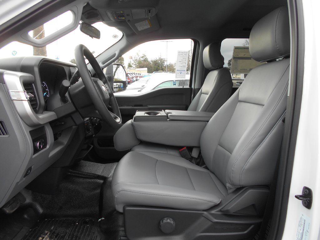 New 2026 Ford F350 XL w/ XL Chrome Package AWD/4WD image 2