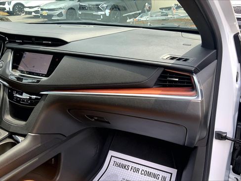 Used 2024 Cadillac XT5 Premium Luxury AWD/4WD image 18
