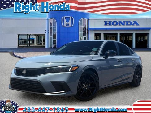 Used 2023 Honda Civic Sport image 1