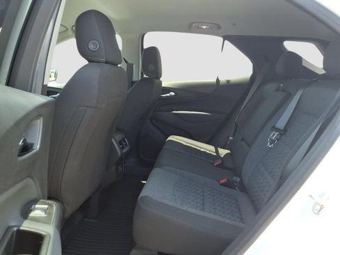 Used 2024 Chevrolet Equinox LT FWD image 14