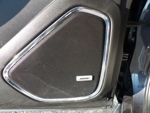 Used 2018 Chevrolet Tahoe LT w/ Luxury Package image 15