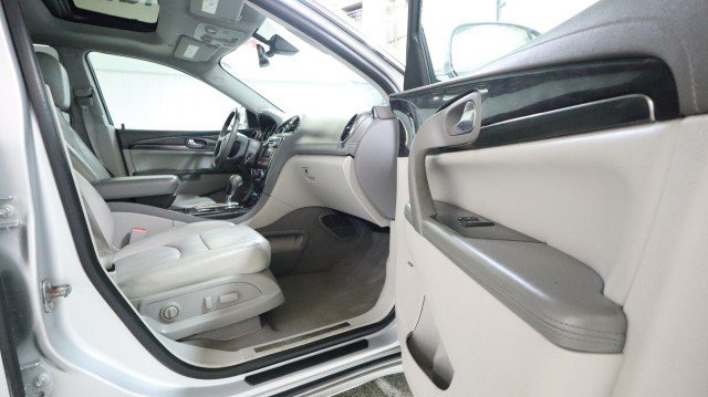 Used 2016 Buick Enclave Leather w/ Trailering Package AWD/4WD image 10