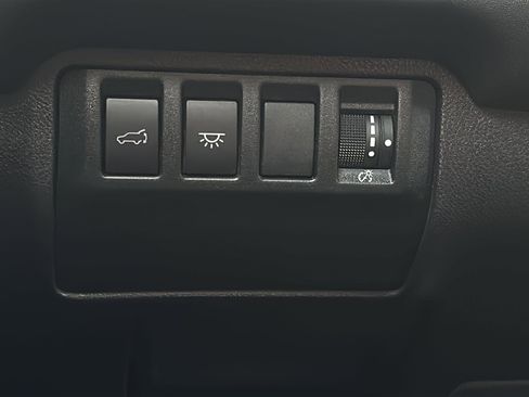 Certified 2025 Subaru Ascent Bronze Edition AWD/4WD image 21