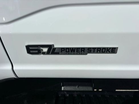 Used 2025 Ford F250 XLT image 9