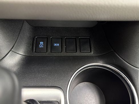 Used 2019 Toyota Highlander Limited Platinum FWD image 19