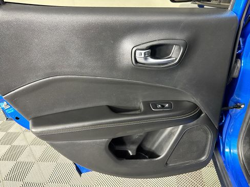 Used 2019 Jeep Compass Sport w/ Cold Weather Group image 45