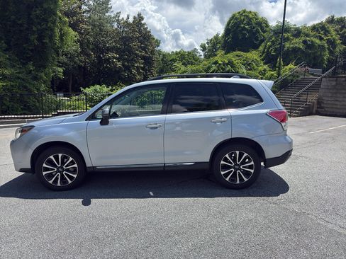 Used 2017 Subaru Forester 2.0XT Touring AWD/4WD image 2