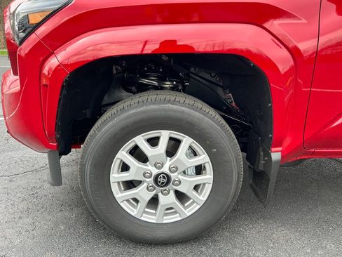New 2026 Toyota Tacoma SR5 AWD/4WD image 28