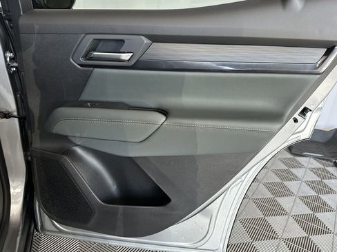 New 2026 GMC Terrain AT4 w/ Technology Package II AWD/4WD image 33