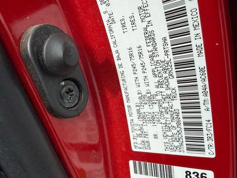 Used 2018 Toyota Tacoma SR5 image 26