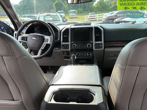 Used 2018 Ford F150 Lariat w/ Equipment Group 502A Luxury AWD/4WD image 25