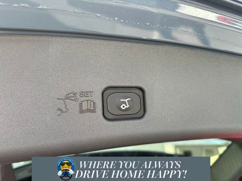 New 2026 Lincoln Nautilus Reserve image 23