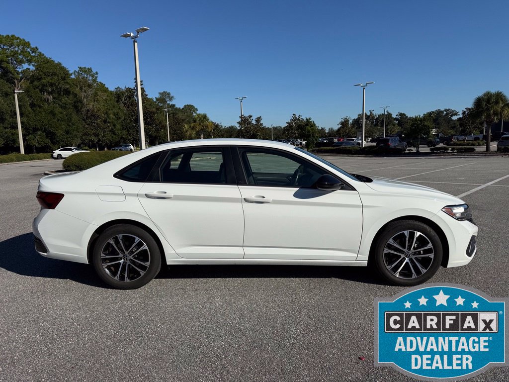 Used 2024 Volkswagen Jetta Sport FWD image 6