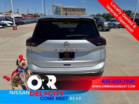 Used 2024 Nissan Rogue S FWD image 4