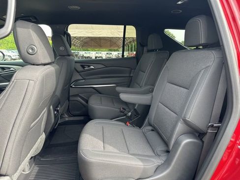 New 2026 Chevrolet Traverse LT w/ LPO, Floor Liner Package image 11