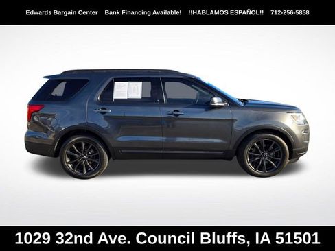Used 2018 Ford Explorer XLT w/ Equipment Group 202A image 2