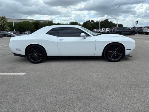 Used 2022 Dodge Challenger R/T w/ Blacktop Package RWD image 6
