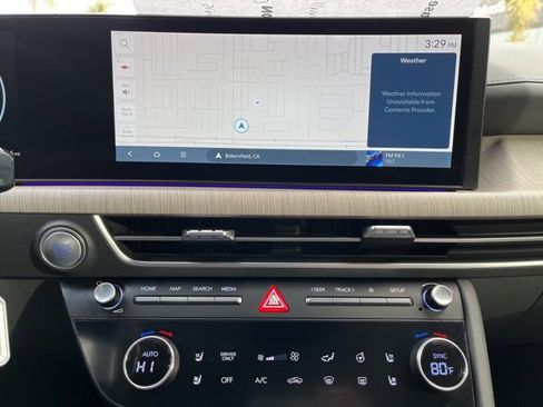 Certified 2025 Hyundai Sonata Limited image 8