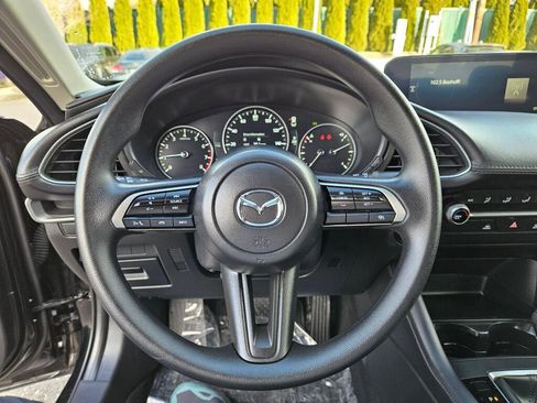Certified 2025 MAZDA MAZDA3 s image 17