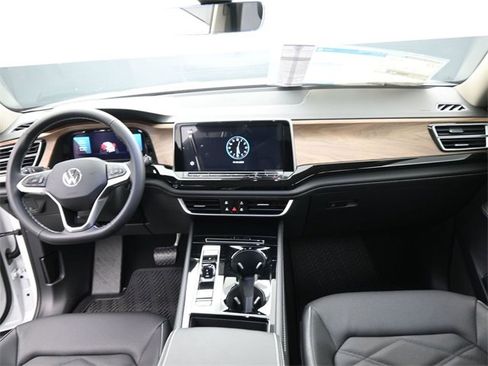 New 2026 Volkswagen Atlas SE image 27