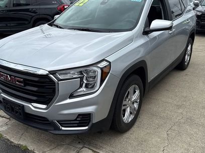 Used 2022 GMC Terrain SLE w/ Driver Convenience Package