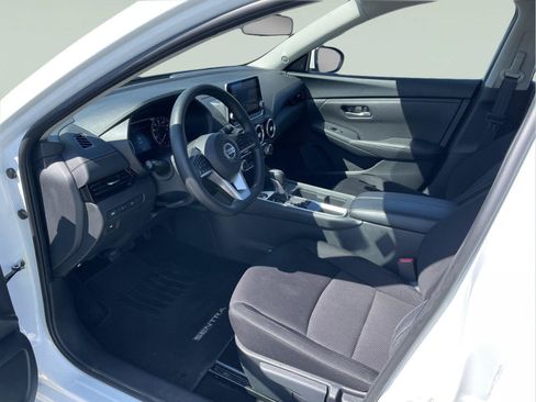 Used 2023 Nissan Sentra SV FWD image 11