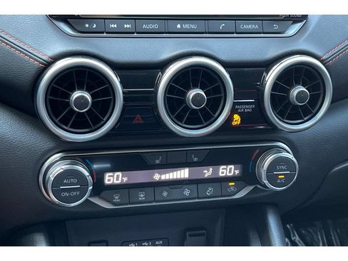 Used 2025 Nissan Sentra SR FWD image 27