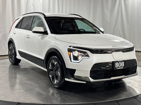 New 2026 Kia Niro Wind w/ Wind Preserve Package FWD image 10