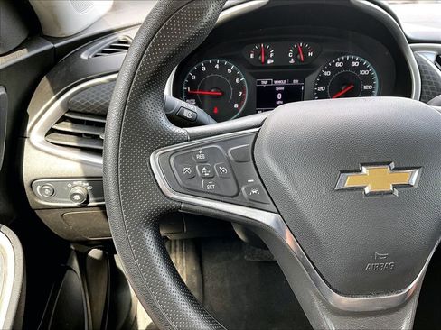 Used 2024 Chevrolet Malibu LT FWD image 11