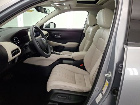 Used 2024 Honda HR-V EX-L image 11