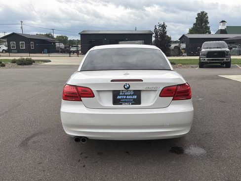 Used 2013 BMW 328i Convertible RWD image 5