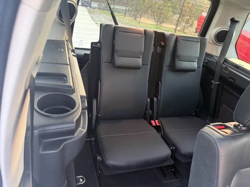 Used 2016 Land Rover LR4 HSE Silver Edition image 30