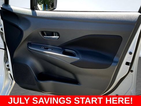 Used 2022 Nissan Versa SV FWD image 30