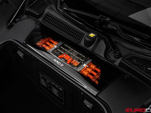 Used 2024 Ferrari SF90 Spider AWD/4WD image 13