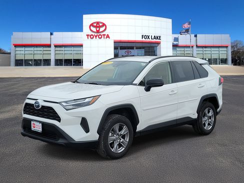 Used 2023 Toyota RAV4 LE image 2