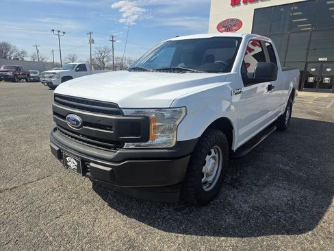 Used 2018 Ford F150 XL w/ Equipment Group 101A Mid image 3