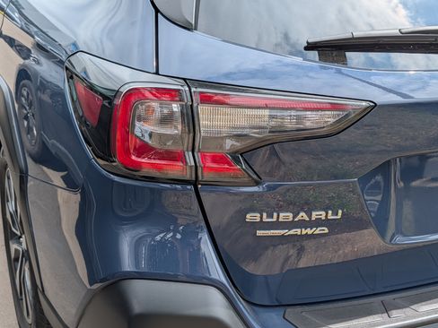 Used 2024 Subaru Outback Limited AWD/4WD image 17