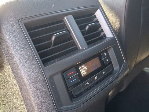 Used 2021 Volkswagen Atlas SE w/ Panoramic Sunroof Package AWD/4WD image 11