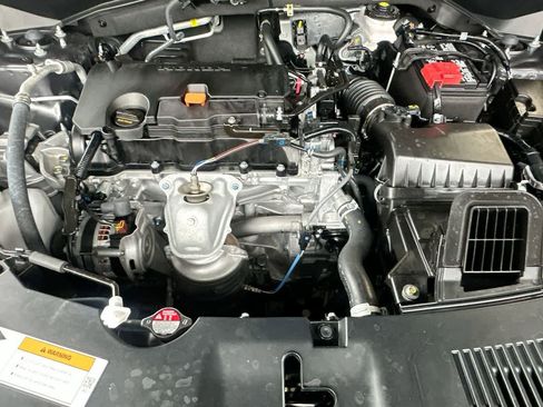 Used 2025 Honda HR-V LX image 12