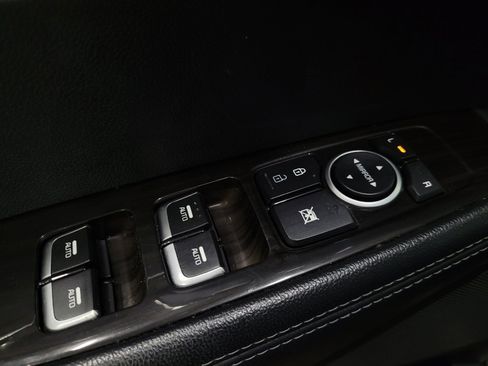 Used 2019 Kia Sorento AWD image 27
