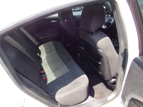 Used 2014 Dodge Charger SE RWD image 21