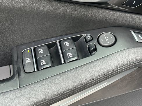 Certified 2022 BMW X5 xDrive45e w/ Climate Comfort Package image 13