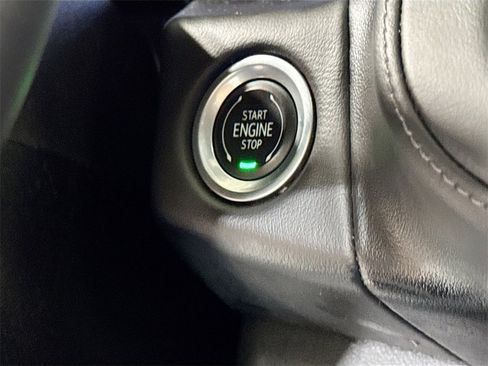 Used 2023 Chevrolet Suburban Z71 image 20