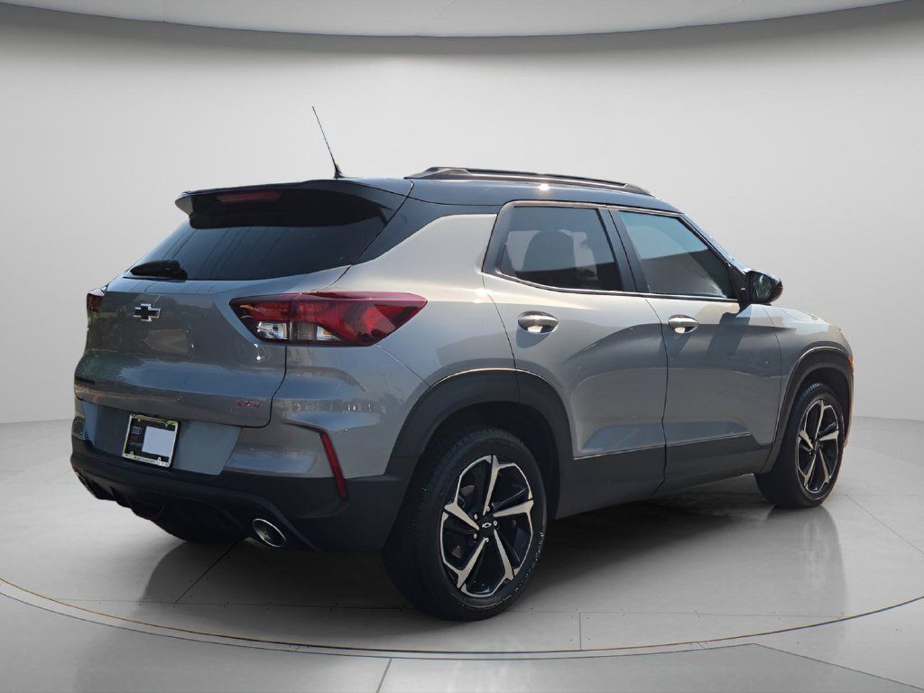 Used 2023 Chevrolet TrailBlazer RS w/ Convenience Package FWD image 7