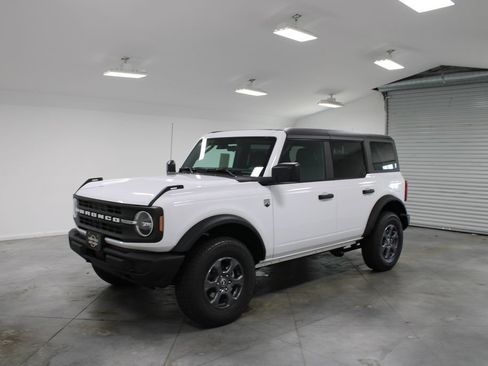 New 2026 Ford Bronco Big Bend AWD/4WD image 3