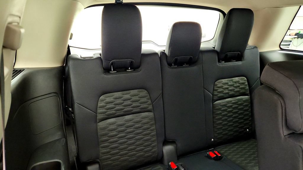 Used 2024 Nissan Pathfinder S AWD/4WD image 21