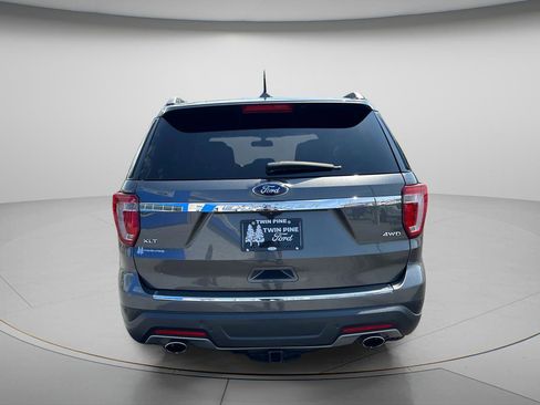 Used 2018 Ford Explorer XLT w/ Equipment Group 201A AWD/4WD image 6