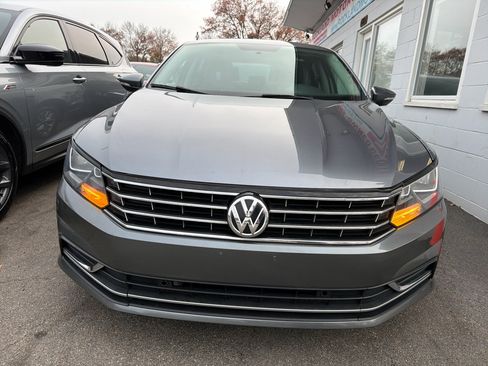 Used 2016 Volkswagen Passat 1.8T S image 2