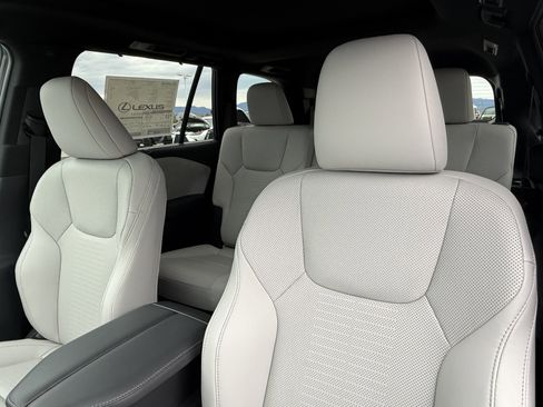 New 2026 Lexus TX 350 FWD image 17