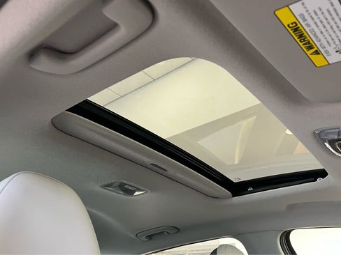 New 2026 Hyundai Elantra Limited image 21